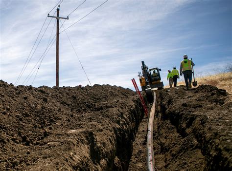 Opinion: Why undergrounding power wires is the best option for PG&E