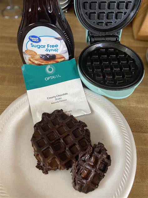 To use the Dash Mini Waffle Maker, simply plug it in and wait a few minutes till it's hot & ready. Grease the surface with some non-stick cooking spray, add 2-3 tablespoons of waffle batter, close the lid, and wait a couple of minutes to get a freshly-made yummy soft & crisp waffle. Optavia Chocolate Shake Hack Waffle.. 
