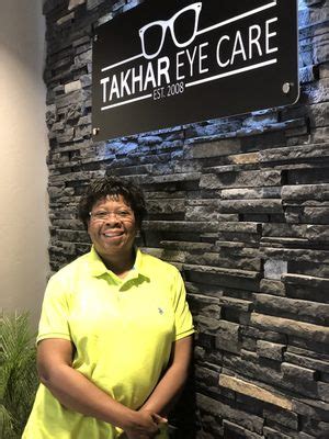 Optometrist Arunjot Takhar - VisitDoctor.ca