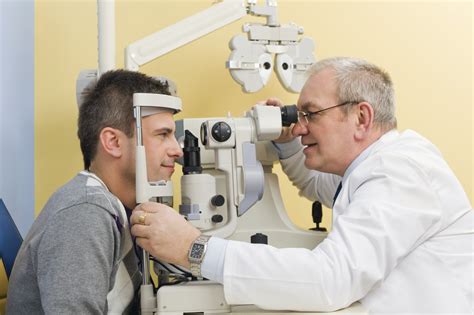 Optomoligist. Procedural Expertise. Subspecialties. Training. Appointment Tips. An optometrist is an eye doctor who diagnoses and treats eye diseases and disorders. Optometrists are the eye doctors in charge of your primary eye health care. This includes conducting eye exams, prescribing glasses or contact lenses, and prescribing medications. 