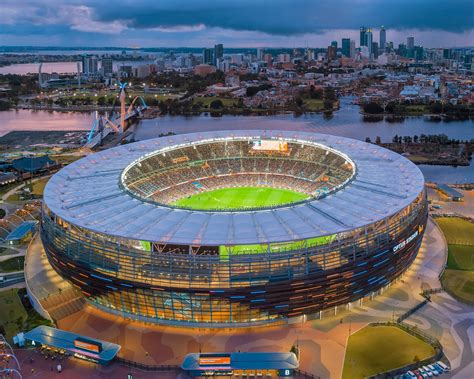 Optus Stadium - Regen WA