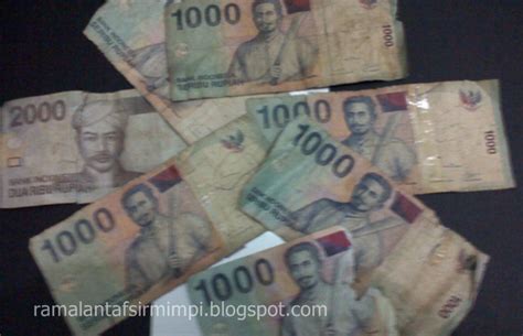 Orang lain menurut primbon jawa togel. Mimpi melihat uang kertas.