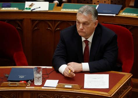 Orbán says Hungary will block EU membership negotiations for Ukraine at a crucial summit this week