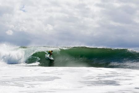 Honoli'i Surf Guide. Located on the Big Island's east coast, just north of Hilo, Honoli'i Beach Park is a really consistent rivermouth break that offers lefts and rights that can get hollow and ... . 