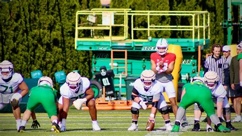 Oregon Football: Ducks show offensive looks in 7th spring practice