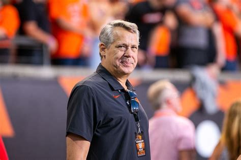 Oregon State AD Barnes released from hospital after 4 days