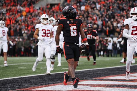 Oregon State sets offensive records, routs overmatched Stanford