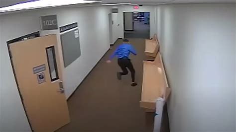Oregon courthouse security video shows escaping defendant