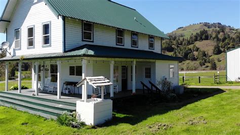 Oregon farms for sale. 1455 OREGON AVE, Bandon, OR, 97411, Coos County Home - United States - Oregon - Southern Oregon - Coos County - Bandon - Farms and Ranches, Houses Listings By State 