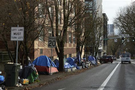 Oregon lawmakers approve $200M for housing, homelessness