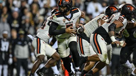 Oregon State vs. Stanford football kickoff time and network The Oregon State Beavers vs. Stanford college football game is being broadcast on the Pac-12 Network at 2:30 p.m. PT on Saturday, Nov. 11.. 