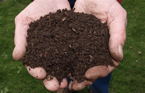 Organic garden soil. 2. Add alternating layers of carbon (or brown) material — leaves and garden trimmings — and nitrogen (or green) material — such as kitchen scraps and manure, with a thin layer of soil in ... 