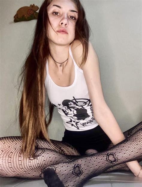 Orgasm petite pussy.  220K subscribers in the PetiteAndTiny community. Yo...