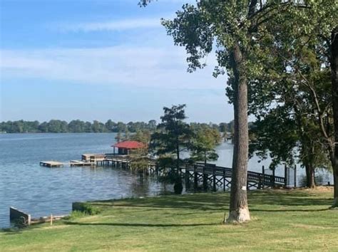 Oriellys lake village ar. View 15 homes for sale in Lake Village, AR at a median listing home price of $211,000. See pricing and listing details of Lake Village real estate for sale. 