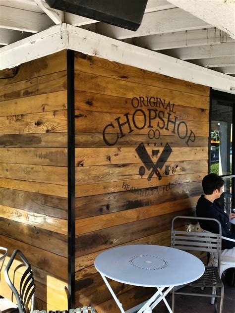 Original chopshop co.. Here’s how Original ChopShop is fueling career growth. Original ChopShop, a better-for-you, fast casual brand featuring protein bowls, salads, sandwiches, breakfast items, fresh squeezed juice and more, is inspiring its team to “Just Feel Good” with a bolstered benefits package and a new, trailblazing professional development … 