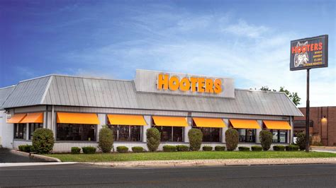 Hooters in Lansing, Michigan is the best place to 