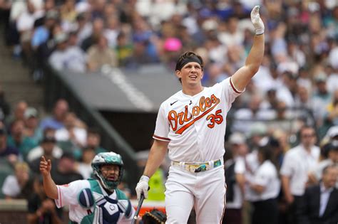 Orioles’ Adley Rutschman puts on ‘unbelievable’ switch-hitting show in Home Run Derby but falls in opening round