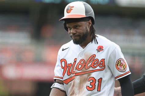 Orioles’ Cedric Mullins exits game vs. Guardians with apparent lower-body injury