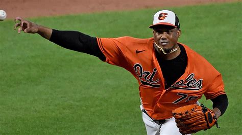 Orioles bullpen holds on without Félix Bautista, securing 5-4 win over Rockies in front of sellout crowd