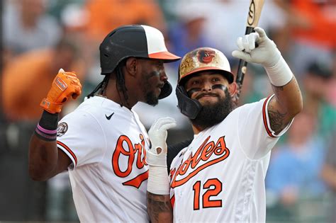 Orioles fall short in first game of pivotal series vs. Rays, 4-3, as AL East lead drops to one