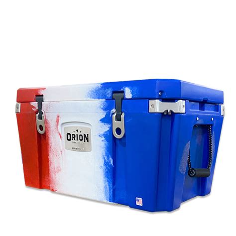 The Orion Core 45 Cooler is a highly versatile size, well suited to everything from day trips to week-long outings with family and friends. Whether by canoe, truck, motorboat or RV, the Orion Core 45 is sized for high portability, while still having the ability to carry common items like 2L bottles, bottles of wine, or case of cans. The Orion Core 45 Cooler is well suited to fit a wide variety ... . 