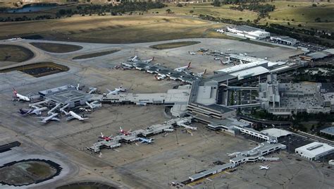 Orlando Airport (MCO) to Melbourne Airport (MLB)