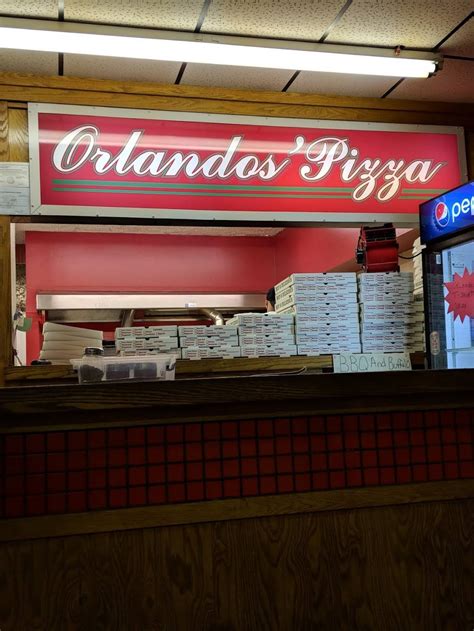 Orlandos pizza. 