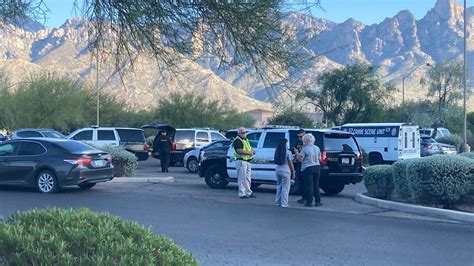 Story by 13 News Staff, John Macaluso • 1w. TUCSON, Ariz. (13 News) - A hit-and-run suspect was arrested after a deadly crash on Wednesday morning, August 2. The Oro Valley Department said they ... . 