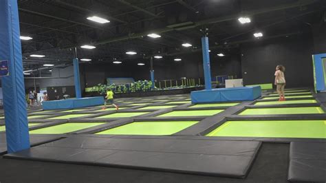 Orono trampoline park. Spend your next rainy day playing tricks with gravity at the Orono Trampoline Park. Enjoy the trampolines as well as the foam pit, dodgeball, slackline, and more. Biddeford Ice Arena, Biddeford, ME. You don’t need to take your chances on a hopefully-frozen lake to have some fun on the ice. Check out the Biddeford Ice Arena to enjoy public ice ... 