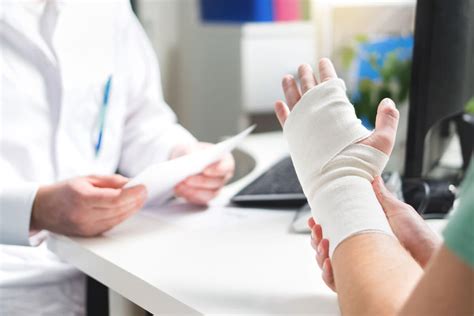 Orthopedic and fracture specialists. Things To Know About Orthopedic and fracture specialists. 