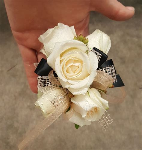 Orting Boutonnieres - Find boutonnieres from a local florist in Orting ...