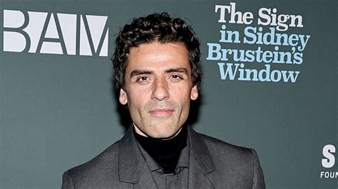 Oscar Isaac will play a sexy Kurt Vonnegut in a new crime series.