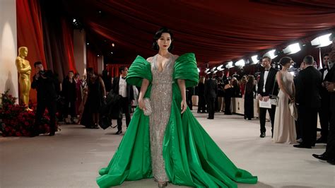 Oscars fashion: Fan Bingbing, Angela Bassett regal in 2 ways