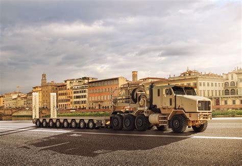 Oshkosh het. The Oshkosh HET comes in two highly configurable versions: the Global and M1070A1 variants. At first glance, the Oshkosh Global HET stands out with its 6x6 drivetrain configuration that adds even ... 