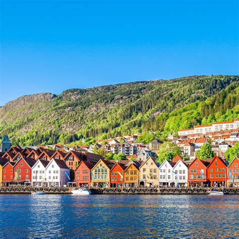 Oslo or Bergen - which city is better for the tourist