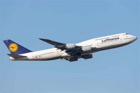 Deutsche Lufthansa (DLAKY) airline stocks. Source: 