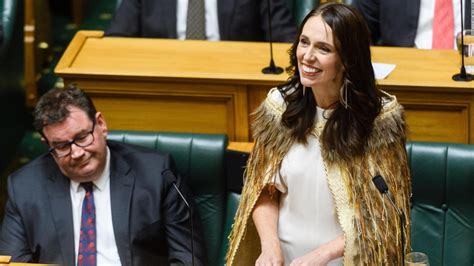 Otorgan el título de dama a la exprimiera ministra de Nueva Zelandia, Jacinda Ardern