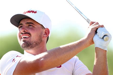 Ou mens golf twitter. Jun 3, 2021 · Joe Camporeale-USA TODAY Sports. On a toasty Wednesday afternoon at Scottsdale, Arizona’s Grayhawk Golf Club, the Oklahoma Sooners were bested by the Pepperdine Waves, 3-2 in the 2021 NCAA Men ... 