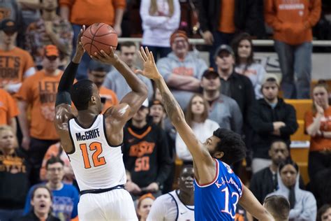 Kansas vs. Oklahoma State score: No. 4 Jayhawks erase double-digit deficit, escape after controversial finish KU and OSU traded blows down to the end, but …. 