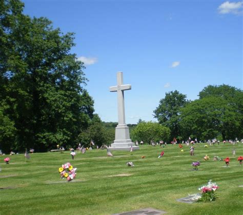 Our Lady of Hope Cemetery in Tarentum, …