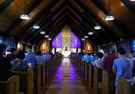 This is the weekly livestreamed Mass for Holy Thursday 2023.Mass for Maundy Thursday 2023.Thursday, April 6, 2023Recorded at Our Lady of Good Counsel Parish,...