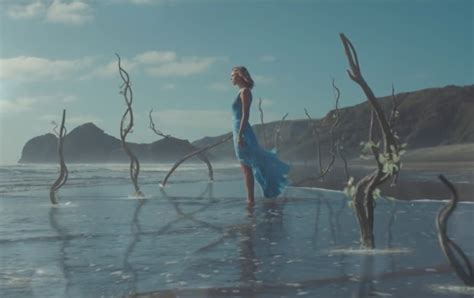 Out of the woods taylor. Oct 15, 2023 · The trailer for Migration also features Taylor Swift's re-recorded version of "Out of the Woods" from her album set to release on October 27. Illumination has hatched a new trailer for Migration ... 