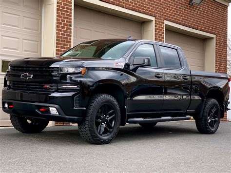 Out on the Trail 2020 &ndash; LGBTQ+ Victory Fund