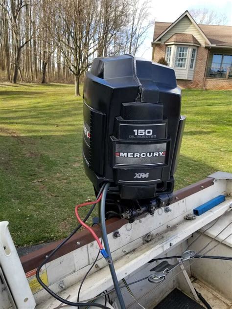 Outboard engine. Please note:not compatible with Mercury 150HP or Vera...