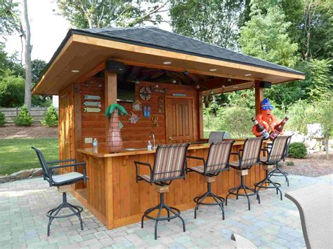 Outdoor Bar Setup Ideas & Tips for Your Next Backyard