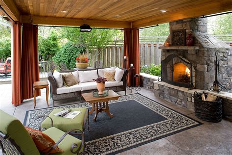 Outdoor Living Room Decorating Ideas
