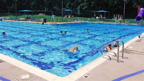 Outdoor Pools - Department of Recreation