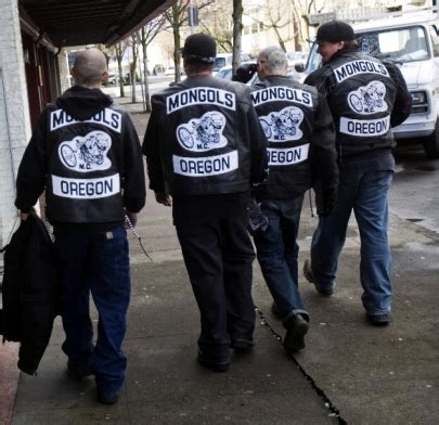 Also google is your friend: Outlaw motorcycle gangs in Chattanooga are nothing new: a rivalry between two outlaw motorcycle gangs was blamed for a truck bombing in Dalton, Ga., in 2007. And in 2010, local and federal authorities completed a two-and-a-half-year undercover operation and indicted 15 members of Chattanooga's Outlaws MC on drug and .... 