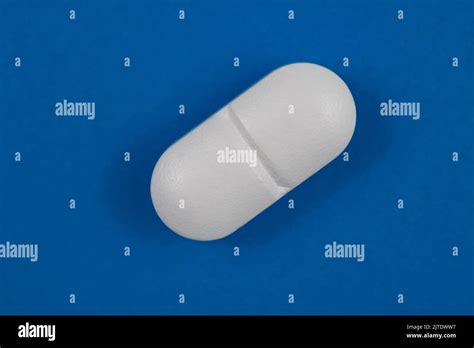 Further information. Always consult your healthcare provider to ensure the information displayed on this page applies to your personal circumstances. Pill with imprint C3 is White, Oval and has been identified as Atorvastatin Calcium 40 mg. It is supplied by Dr. Reddy's Laboratories, Inc.. 