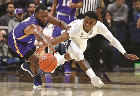 The 2021-22 college basketball season begins Tuesday with a full day of matchups across the country, including a meeting between two top-10 teams in No. 9 Duke and No. 10 Kentucky (9:30 p.m. ET .... 